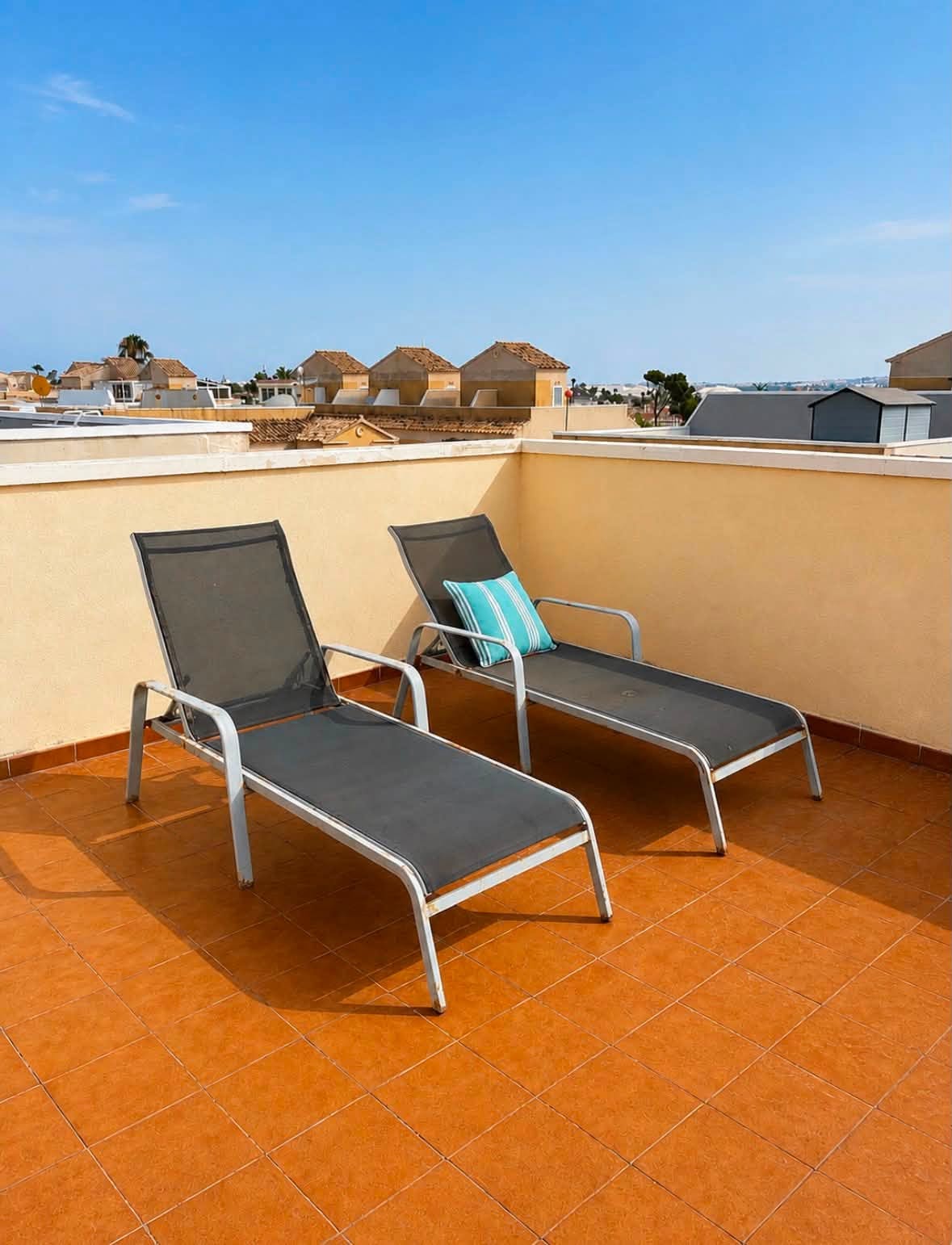 Transats pour le solarium de l'appartement
